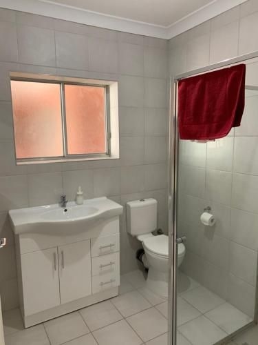 Adelaide Holiday Apartment4