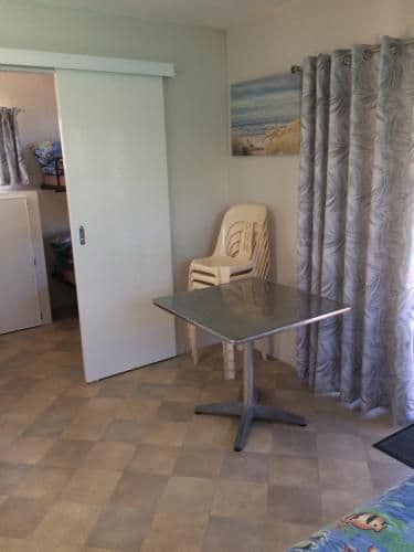 One-Bedroom Cabin must use Shared Bathroom - Berth 6