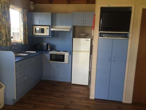 Two-Bedroom Waterfront Cabin with Private Bathroom - 5