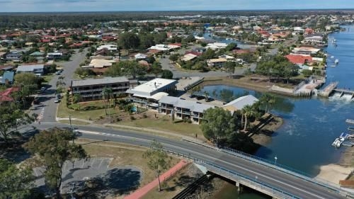 Bribie Waterways Motel4