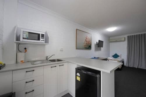 Twin Room with Kitchenette