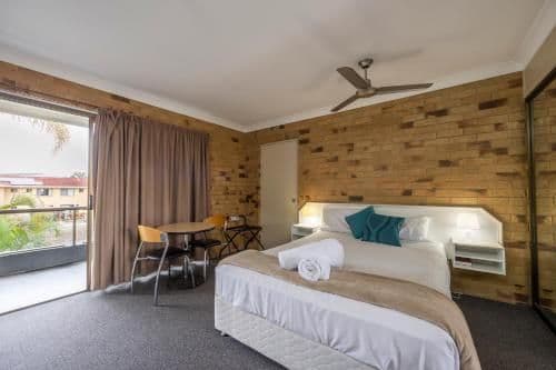 Twin Room with Kitchenette