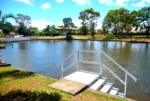 Bribie Waterways Motel3