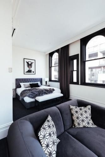 โรงแรมอีสต์ บรันส์วิก (East Brunswick Hotel)1