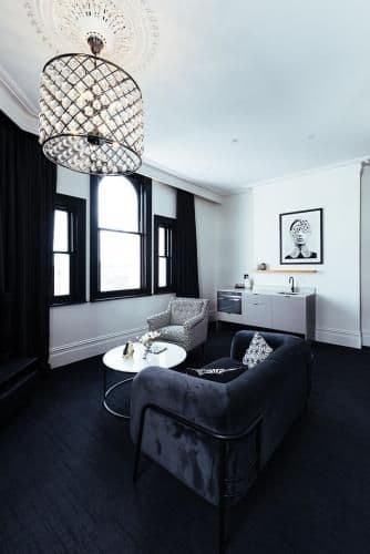 Deluxe King Studio