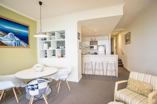 ที่พักริมชายหาดลอร์น (Lorne Beachfront Accommodation)3