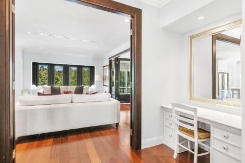 Four-Bedroom Holiday Home