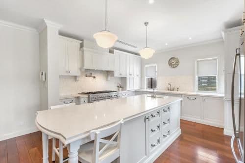 Four-Bedroom Holiday Home