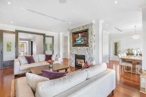 Four-Bedroom Holiday Home