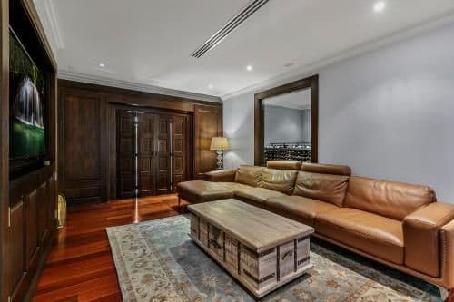 Four-Bedroom Holiday Home