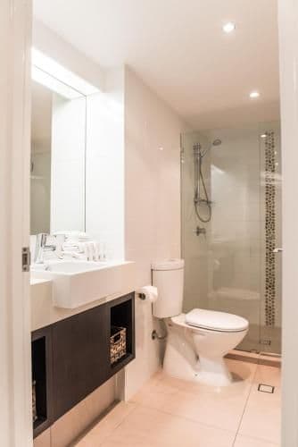 Deluxe Two-Bedroom Apartment - Water Front