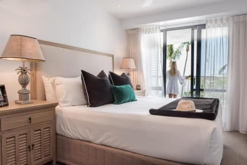 Deluxe Three-Bedroom Townhouse - Waterfront