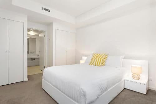One-Bedroom Apartment River View