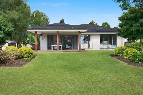 Four-Bedroom Holiday Home