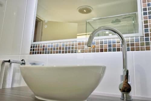 Deluxe Queen Suite