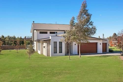 Five-Bedroom Holiday Home