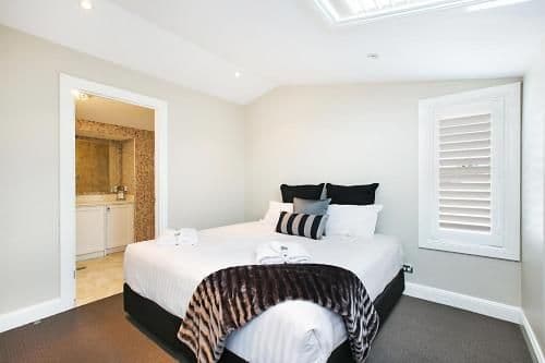 Five-Bedroom Holiday Home