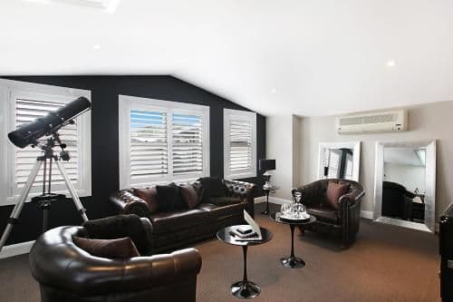 Five-Bedroom Holiday Home