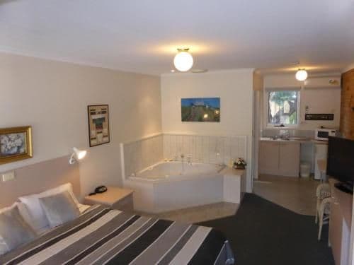 Double Room with Spa Bath