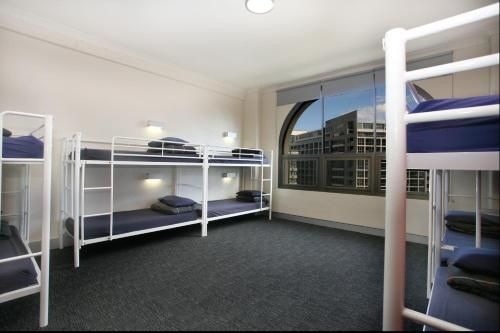 เวค อัพ ซิดนีย์ (Wake Up Sydney)4