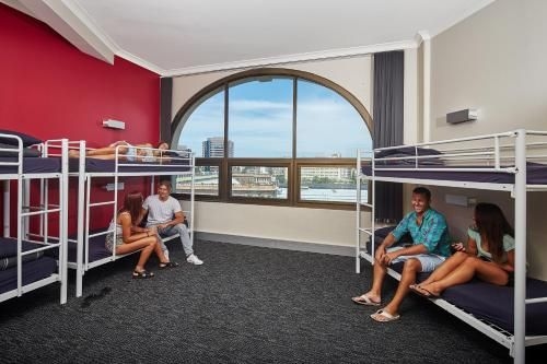 เวค อัพ ซิดนีย์ (Wake Up Sydney)3