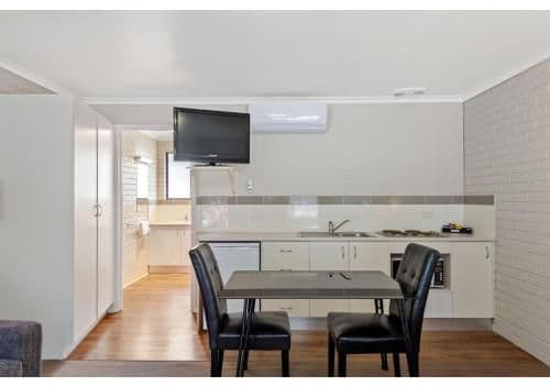 Standard Motel Room - Sleeps 2