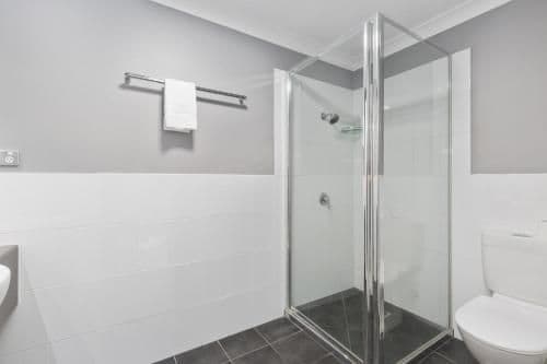 One-Bedroom Apartment (Pet Friendly)