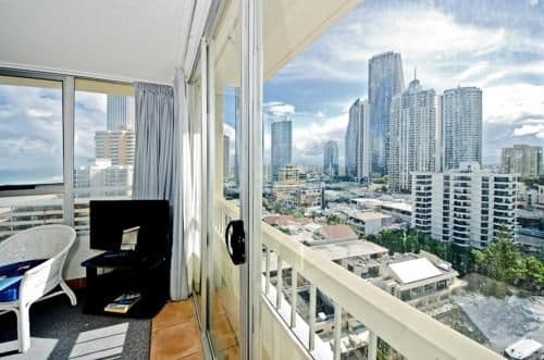 Queen Room with City View