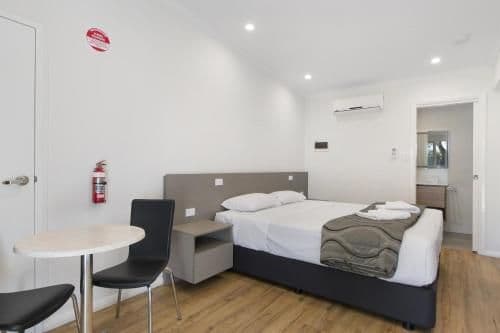 Deluxe Studio Room