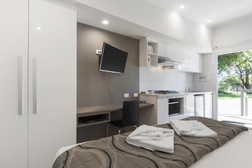 Deluxe Studio Room