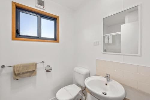 Superior 2 Bedroom Cabin - Sleeps 5