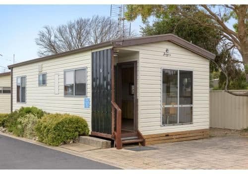 Standard 2 Bedroom Cabin - Pet Friendly
