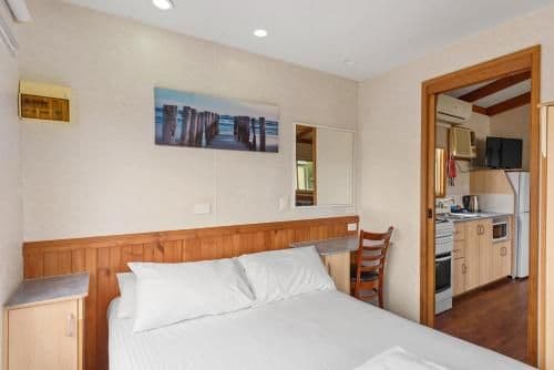Standard 2 Bedroom Cabin - Sleeps 6