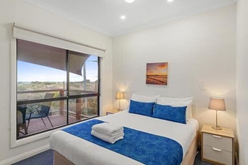 Deluxe 3 Bedroom Beach Cabin - Sleeps 6