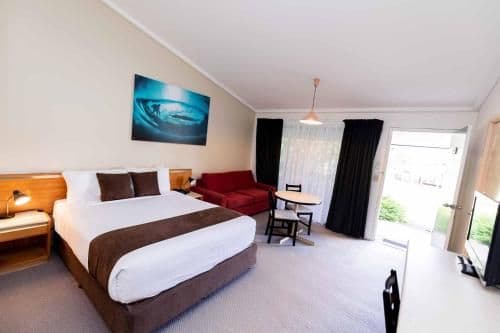 Deluxe Queen Room