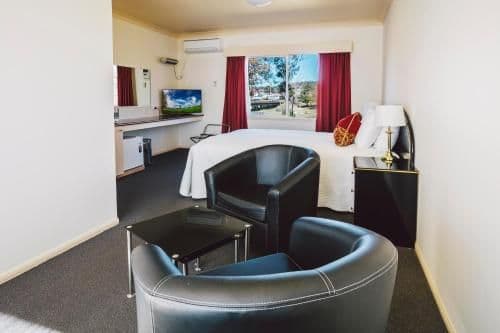 Deluxe Queen Room