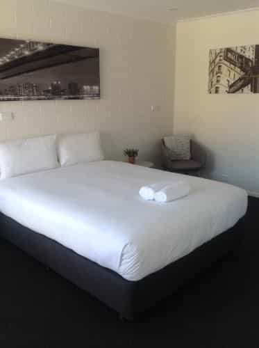 Bass and Flinders Motor Inn