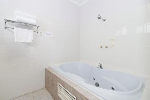 Double Room with Spa Bath