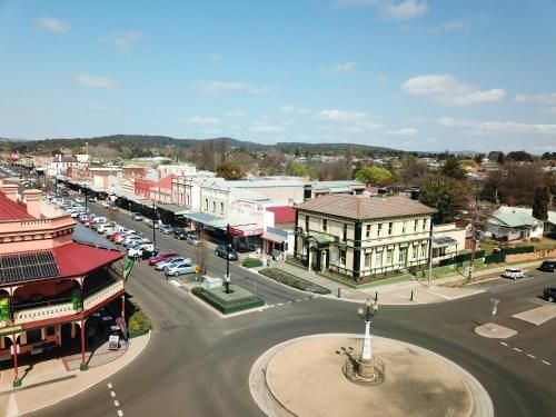 The Bank Guesthouse Glen Innes1