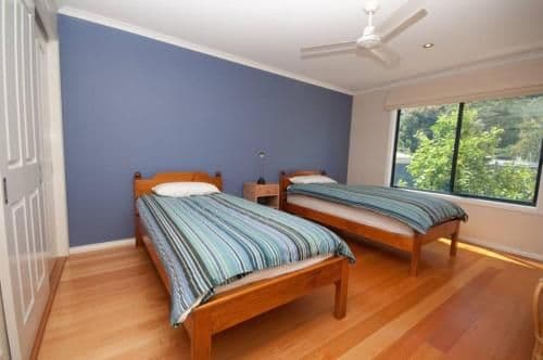 Four-Bedroom Holiday Home - Cambroe