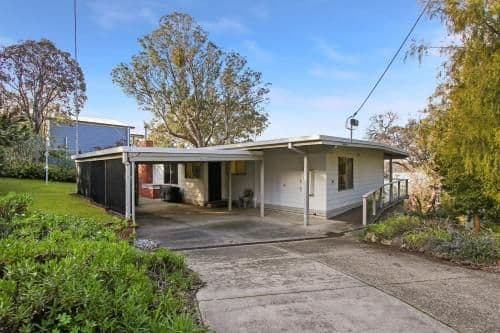 Three-Bedroom Holiday Home - Herons rise