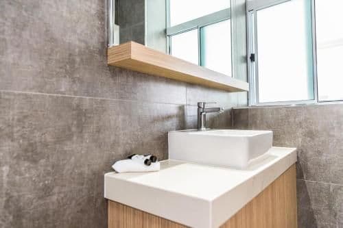 Queen Room with Private Bathroom