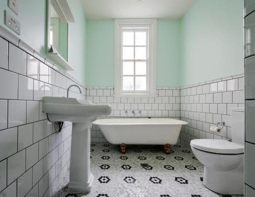 King Room with Shared Bathroom