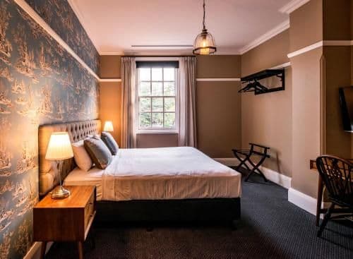 King Room with Shared Bathroom
