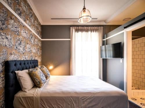Queen Room