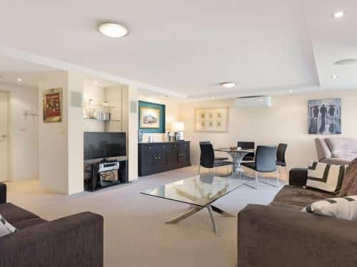 Garden Apartment @ Forster Tower Garden Apartment @ Forster Tower