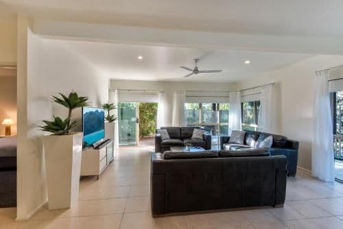 4 bedroom apartment with sea view - Apartment 6
