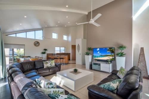 4 bedroom apartment with sea view - Apartment 6