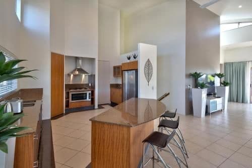 4 bedroom apartment with sea view - Apartment 6