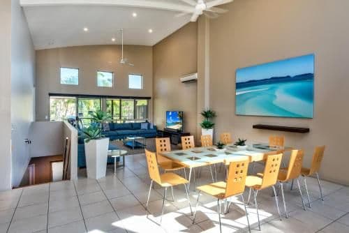 4 bedroom apartment with sea view - Apartment 1